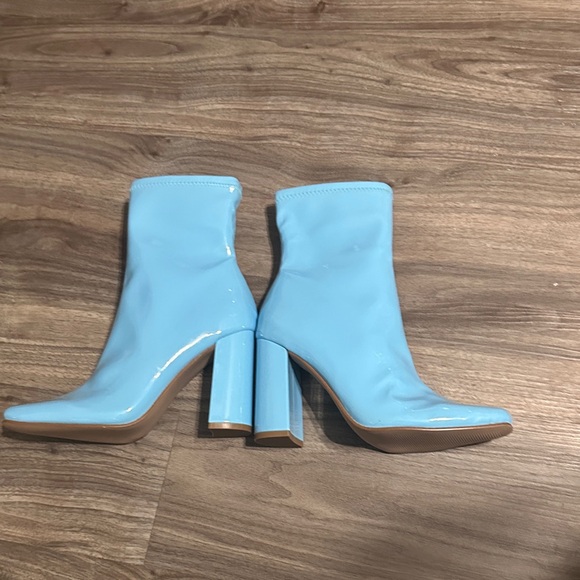 Steve Madden Sky Blue Heeled Boots - Picture 1 of 10